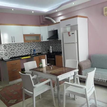 Yenifoca Tas Ev 1.daire Apartment